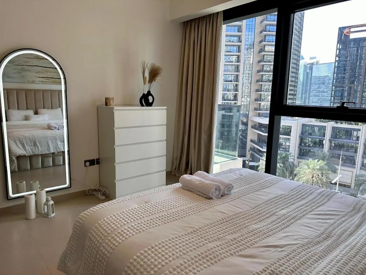 Burj Khalifa View - Modern 1Bdr Apartment Dubai