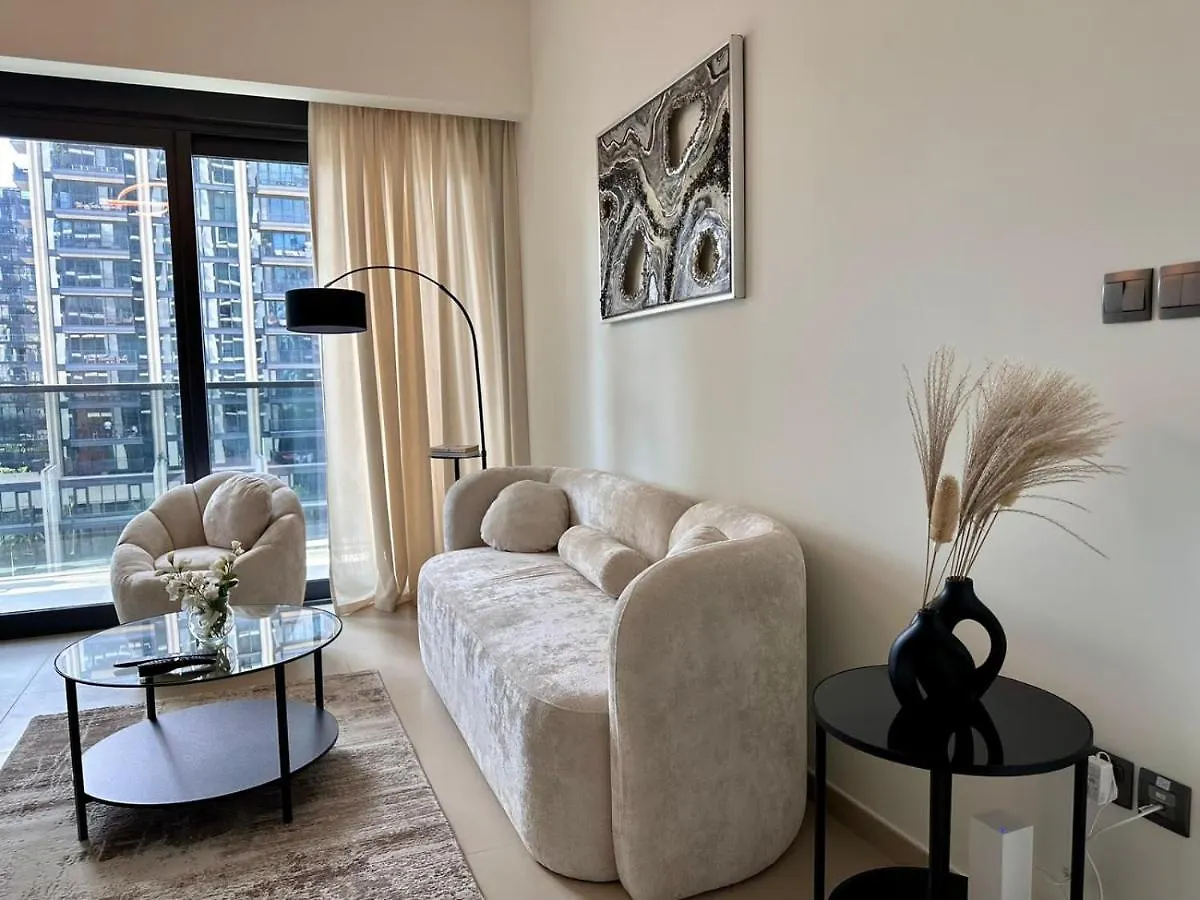 Burj Khalifa View - Modern 1Bdr Apartment Dubai